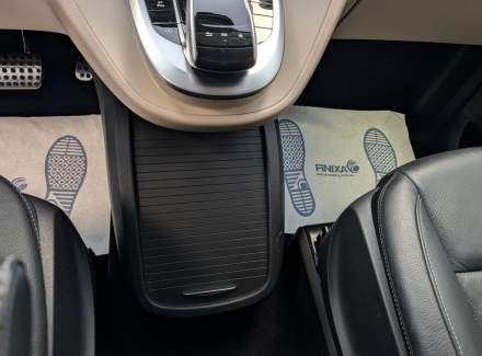 Mercedes-Benz - V-class