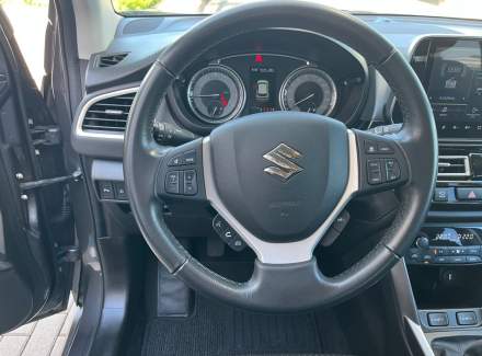 Suzuki - SX4
