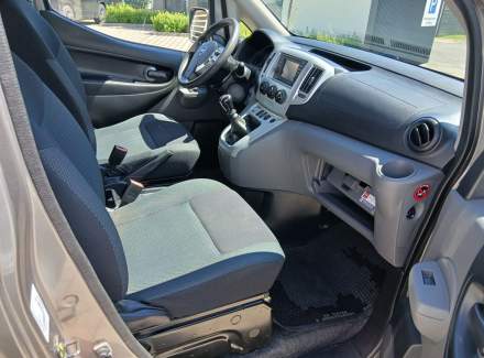 Nissan - NV200
