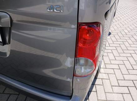 Nissan - NV200