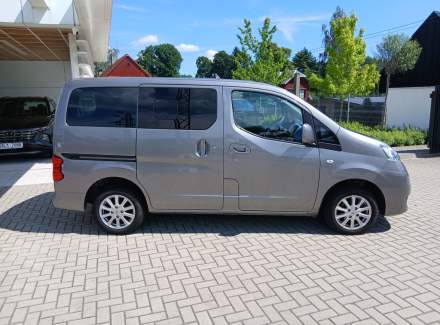 Nissan - NV200