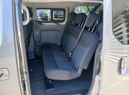 Nissan - NV200