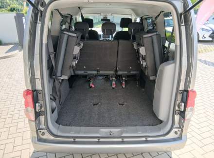 Nissan - NV200
