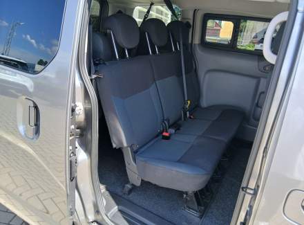 Nissan - NV200