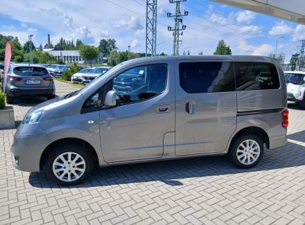 Nissan - NV200