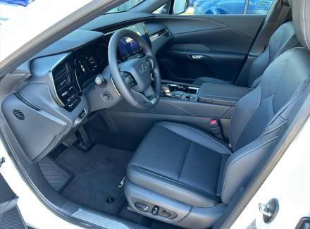 Lexus - RX
