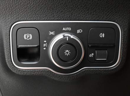 Mercedes-Benz - GLB