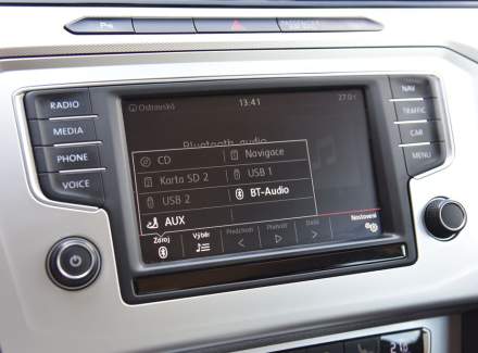 Volkswagen - Passat