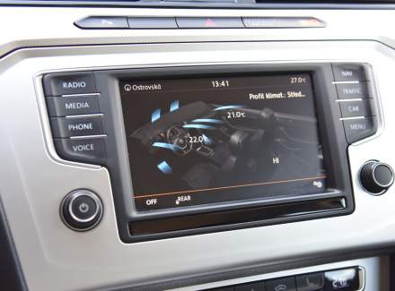 Volkswagen - Passat