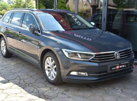 Volkswagen - Passat