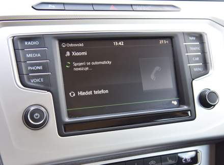 Volkswagen - Passat