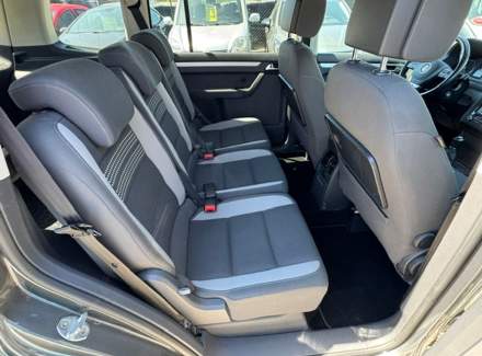 Volkswagen - Touran