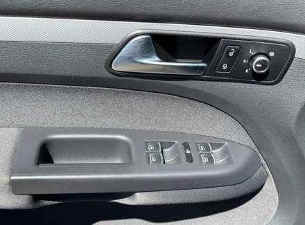 Volkswagen - Touran