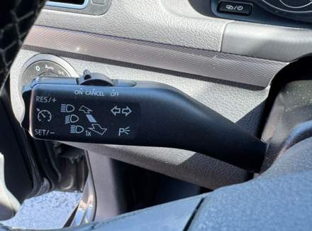 Volkswagen - Touran