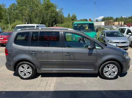 Volkswagen - Touran
