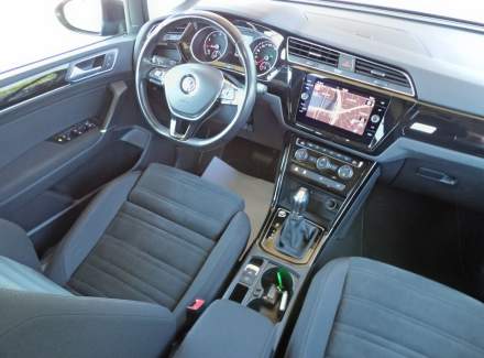 Volkswagen - Touran
