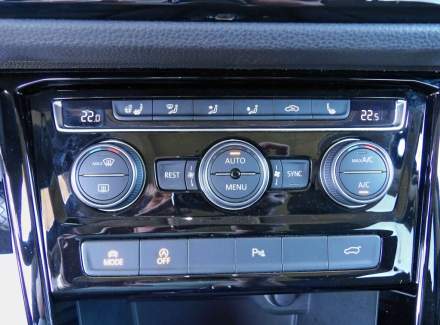 Volkswagen - Touran