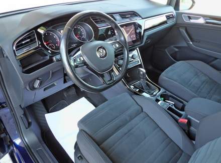 Volkswagen - Touran