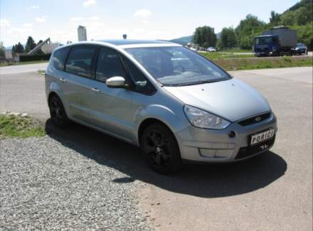 Ford - S-MAX