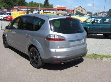 Ford - S-MAX