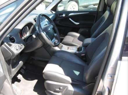 Ford - S-MAX