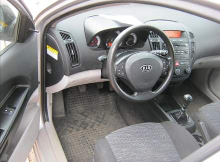 Kia - Cee'd