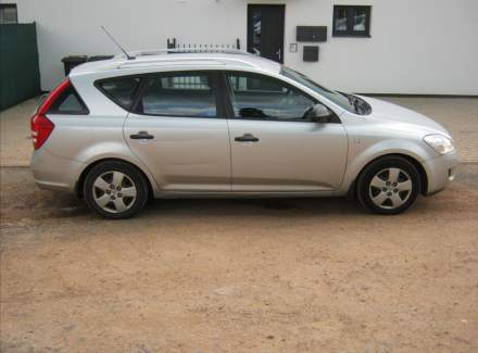 Kia - Cee'd