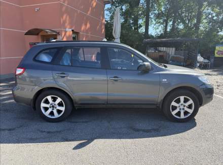 Hyundai - Santa FE