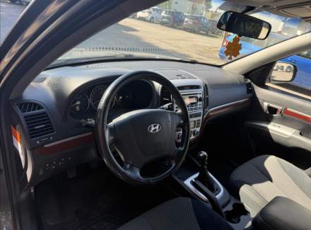 Hyundai - Santa FE
