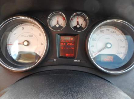 Peugeot - 308