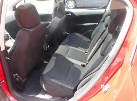 Peugeot - 308