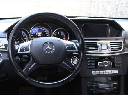 Mercedes-Benz - E-class