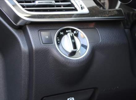 Mercedes-Benz - E-class