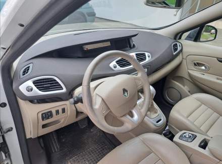Renault - Scenic