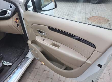 Renault - Scenic