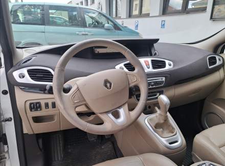 Renault - Scenic