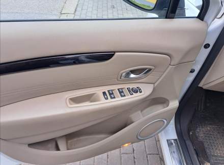 Renault - Scenic