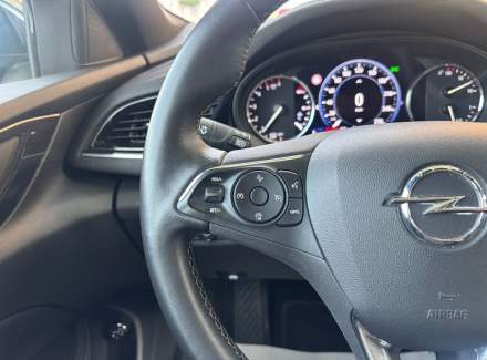 Opel - Insignia