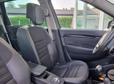 Renault - Scenic