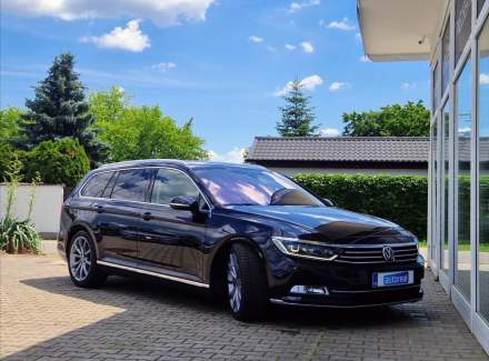 Volkswagen - Passat