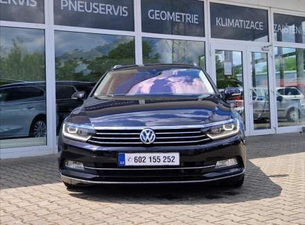 Volkswagen - Passat