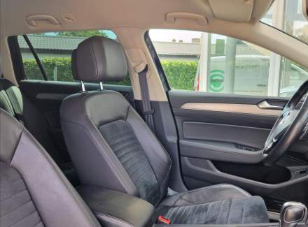 Volkswagen - Passat