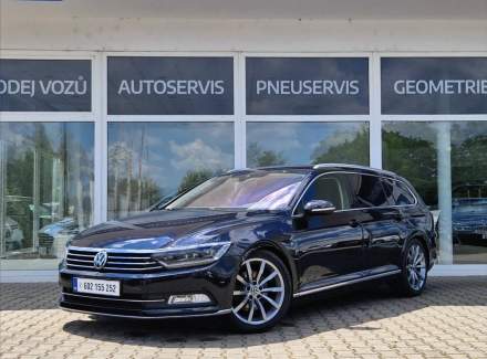 Volkswagen - Passat