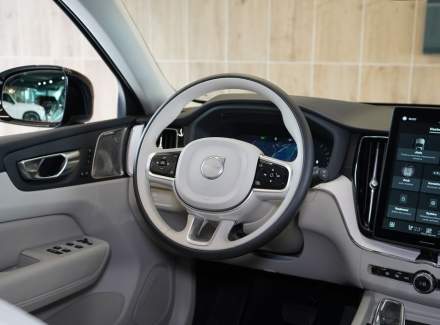 Volvo - XC60