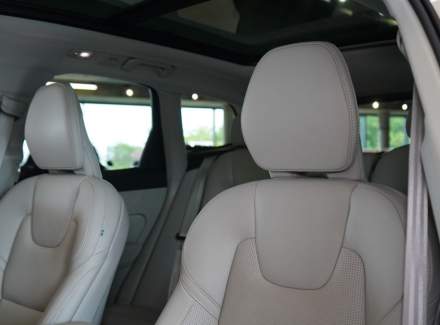 Volvo - XC60