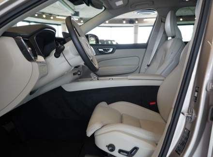Volvo - XC60