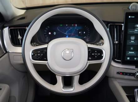 Volvo - XC60