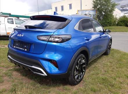 Kia - XCeed