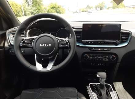 Kia - XCeed