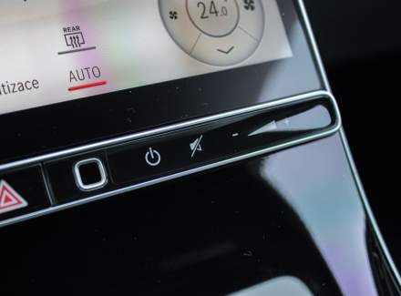 Mercedes-Benz - S-class